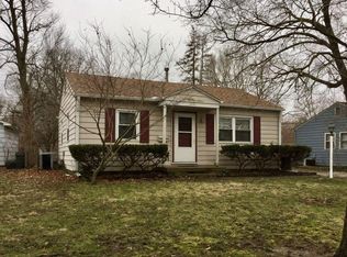 1201 Briarcliff Dr, Urbana, IL