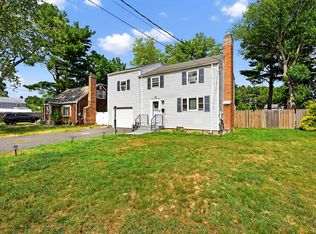 20 Ferncrest Dr, East Hartford, CT 06118
