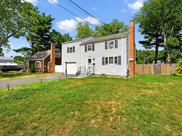 20 Ferncrest Drive, East Hartford, CT 06118