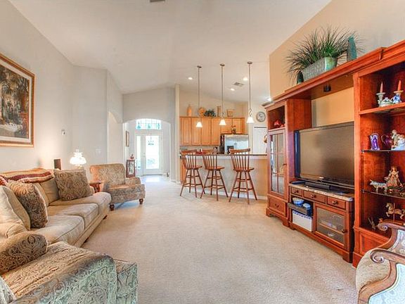 3rd image of 13808 Chalk Hill Pl