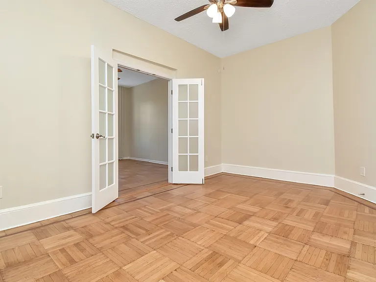 2307 New York Ave #2 — Photo 6