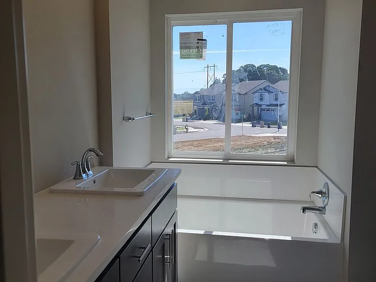 6219 Rebecca St SE — Photo 18