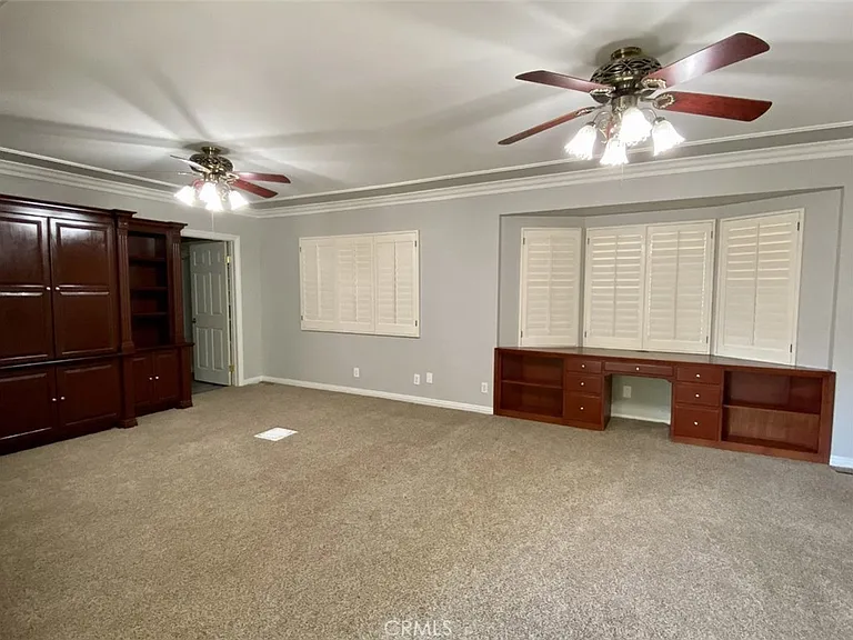 1693 N Euclid Ave — Photo 27