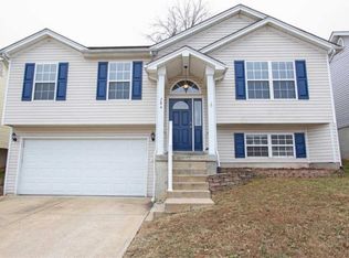 284 Green Jade Estates Dr, Fenton, MO 63026