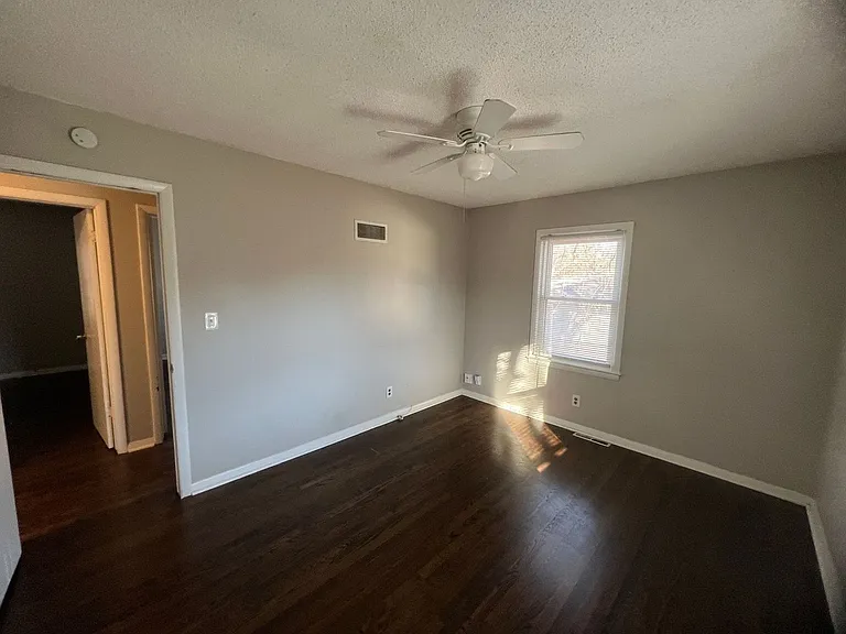 6401 E 120th Ter — Photo 11