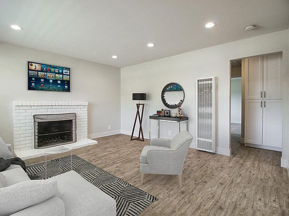 2nd image of 1404 Kim Ct APT 1