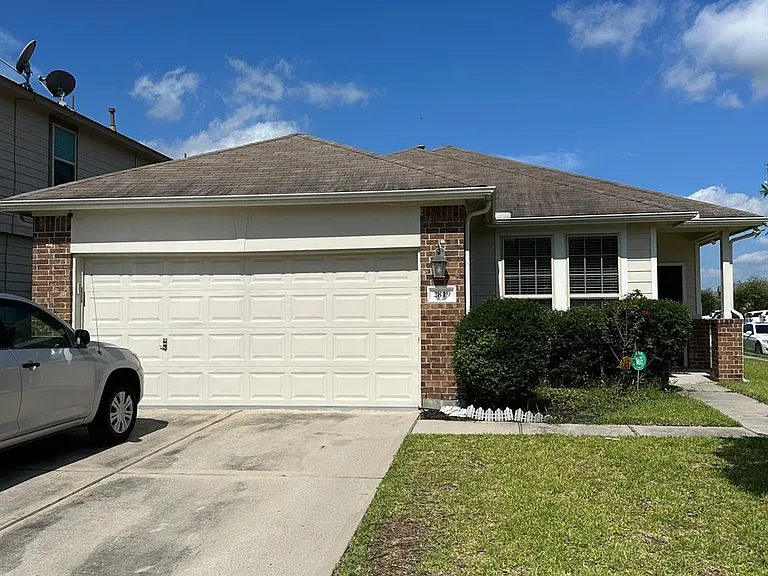 2819 Cold River Dr — Photo 2
