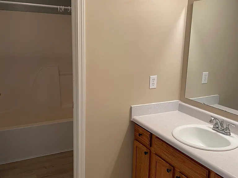 2nd Floor Bath 1