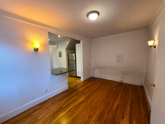 Rented by M.Woods & Associates | media 9