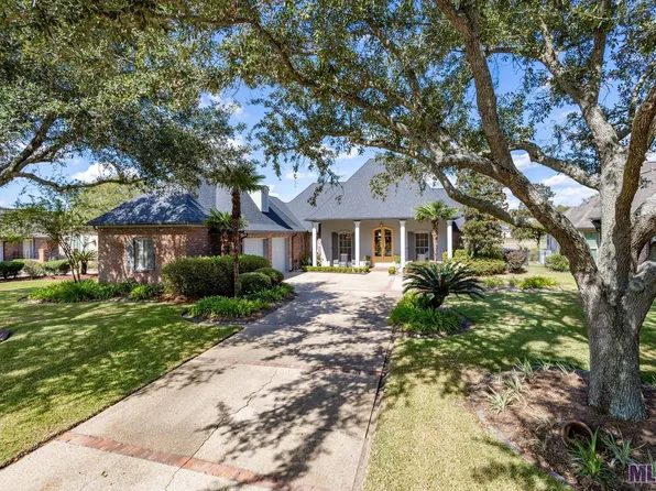 40257 Pelican Point Pkwy, Gonzales, LA 70737