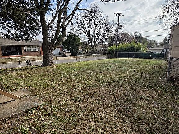 3rd image of 3900 NW 15th St