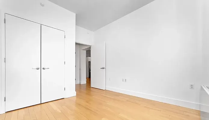 Rented by Bushburg | media 28