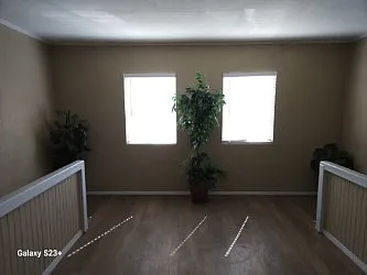 Apartment 240 - Front Porch/Landing