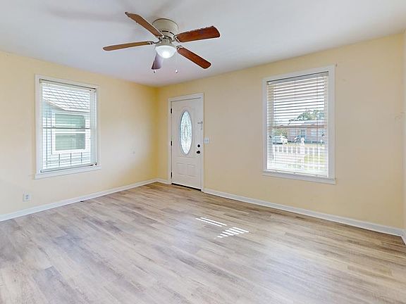 2nd image of 1404 Long Ave