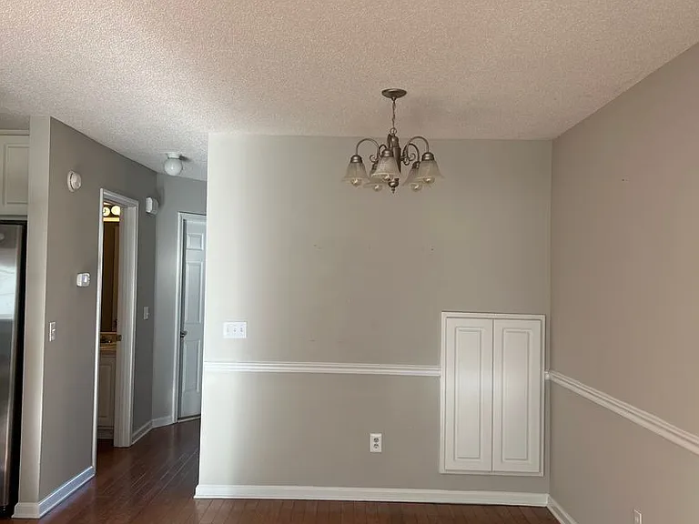 195 N Springview Dr — Photo 5