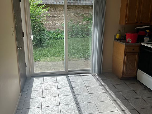 4th image of 507 Coyne St APT 1