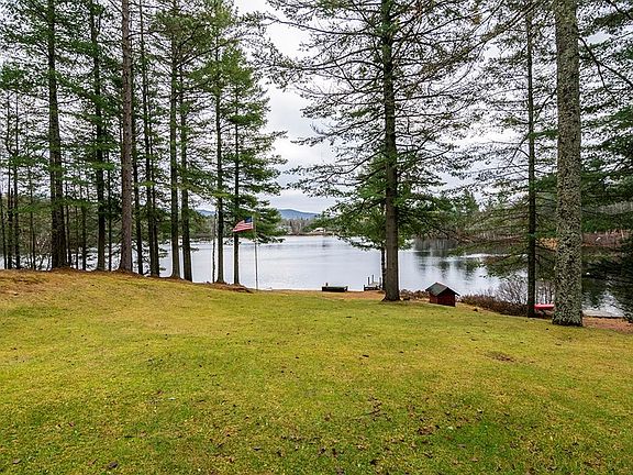 5th image of 36 Oregon Pond Dr