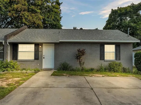 1462 Thousand Roses Dr S, Lake Wales, FL 33853
