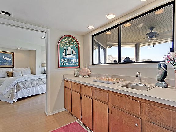4th image of 9000 Palmetto Dr APT 303D