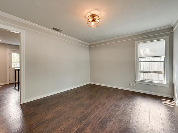 5th image of 5021 Donnelly Ave
