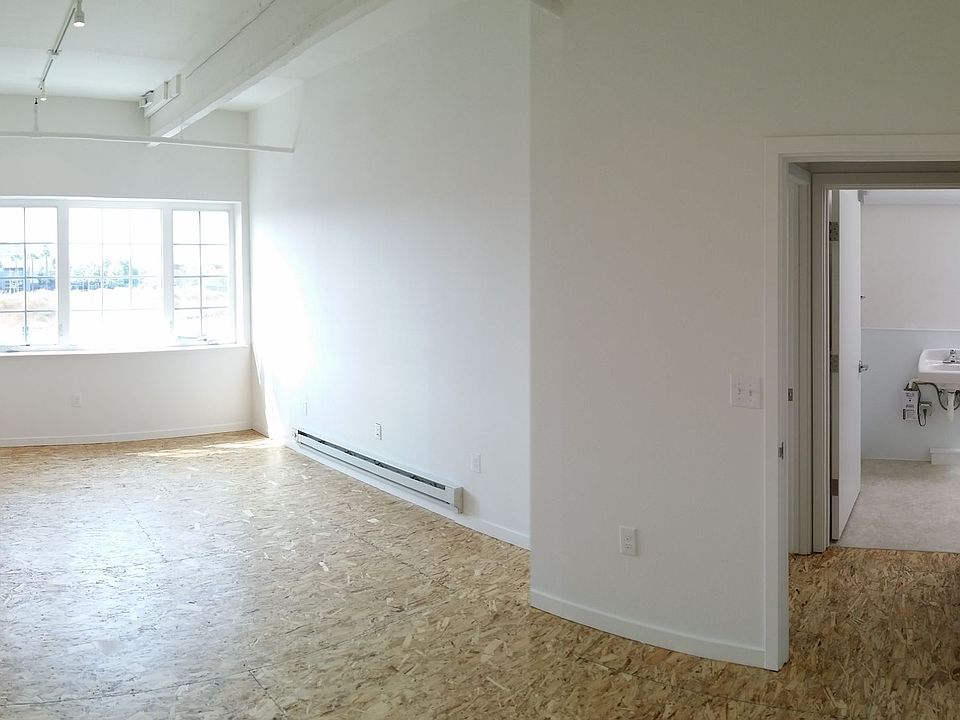 Building Photo 3