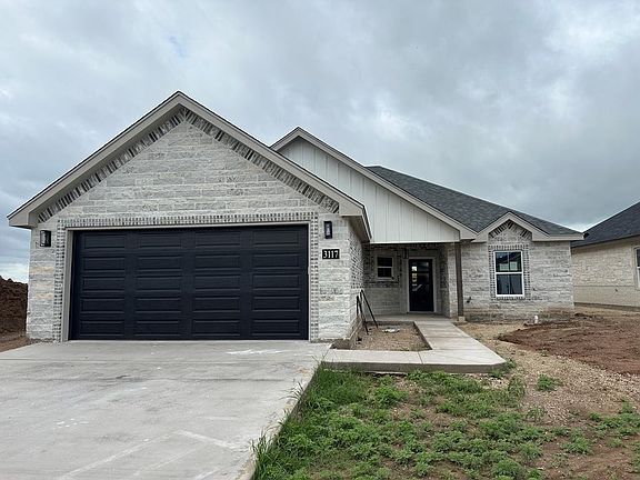 3rd image of 3117 Cedarhill Dr