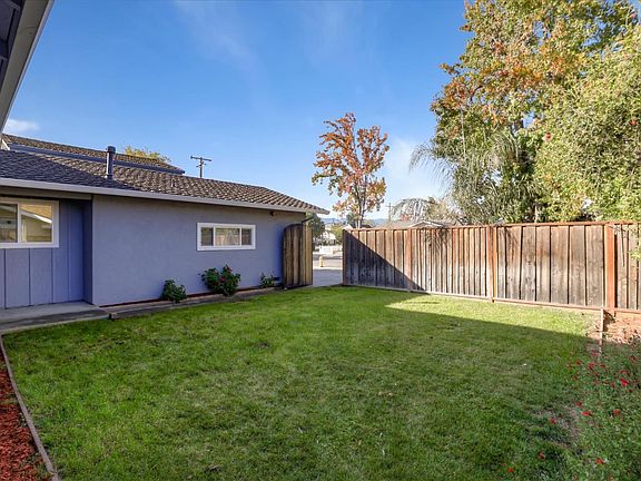 4th image of 1262 Topaz Ave