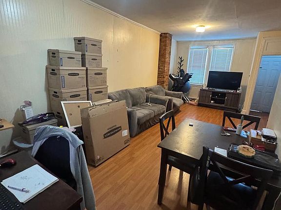 3rd image of 2823 Tulip St