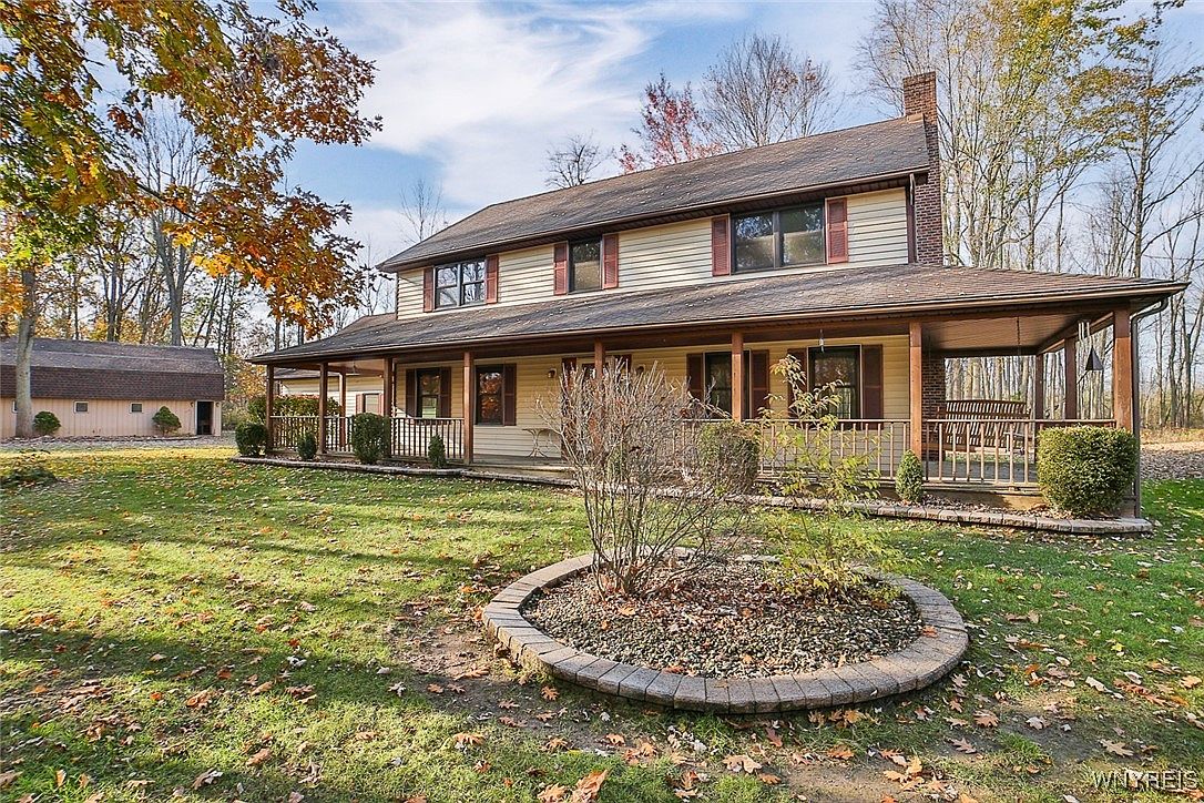 7440 Cedar St, Akron, NY 14001 | Zillow