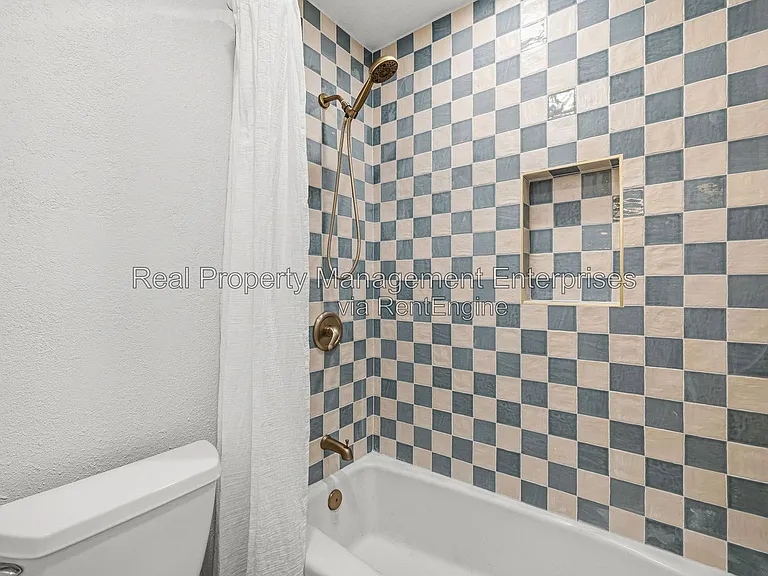 2905 Lamp Post Ln — Photo 34