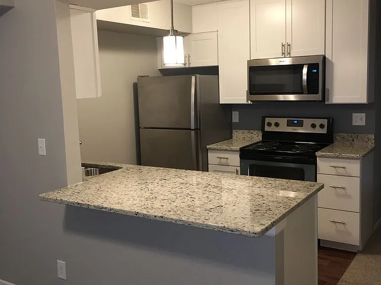 Waterford Place Townhomes — Photo 7
