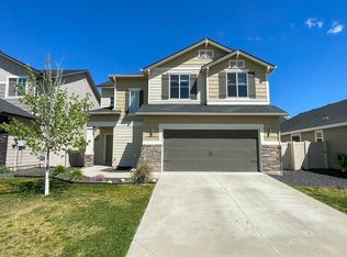 2592 E Blackstone Dr, Eagle, ID 83616