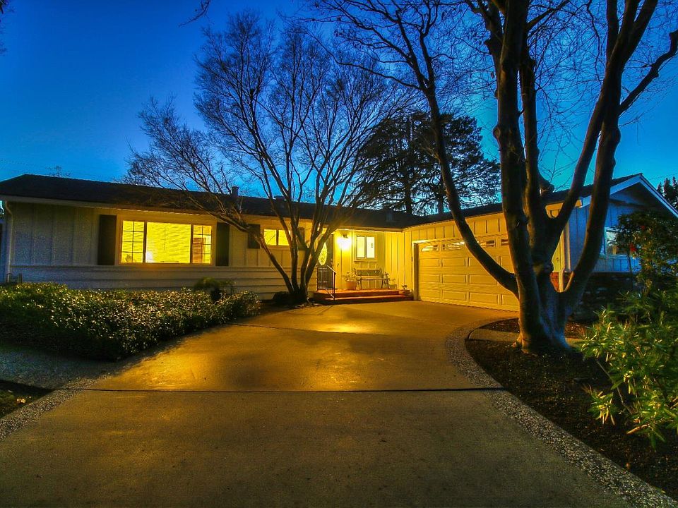 1st image of 20160 Cherry Ln