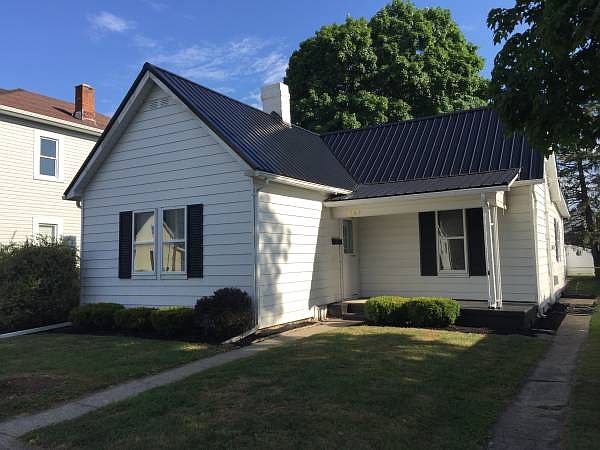 1st image of 647 Laurel St