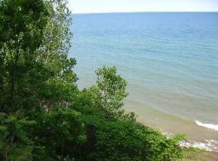 7183 Sassafrass Dr, South Haven, MI 49090