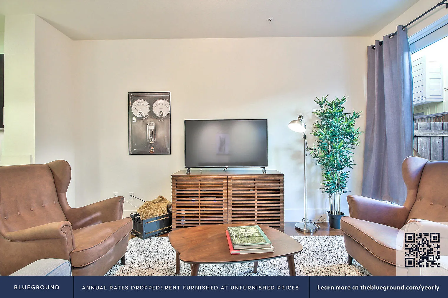 3 bed, 2.5 bath, 1333 sqft, $5,780 — Photo 2