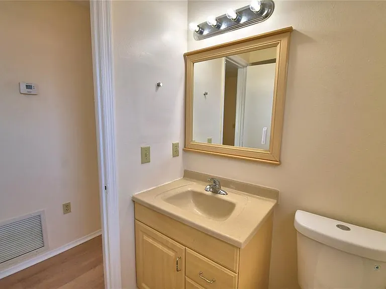 11701 Minto Ct — Photo 40