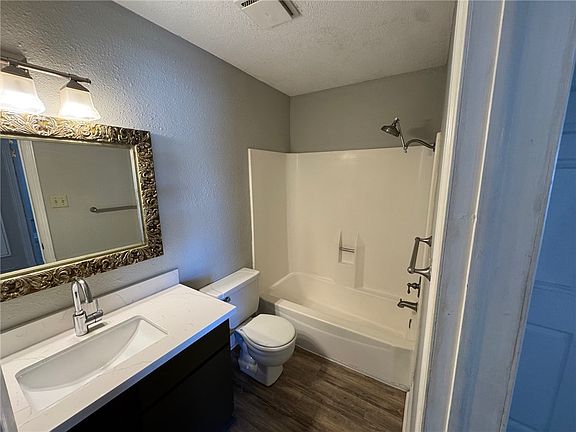 4th image of 904 University Dr E #4