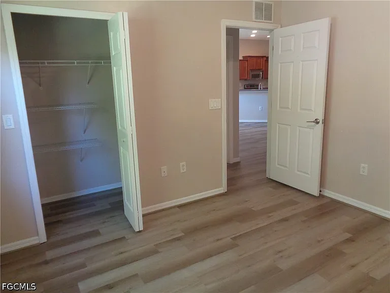 2463 Nature Pointe Loop — Photo 32