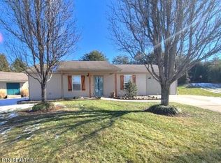 5118 Cattail Ln, Corryton, TN 37721