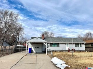 106 E Harrier St, Valley, NE 68064