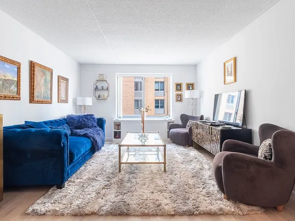 300 W 135th St APT 6L, New York, NY 10030