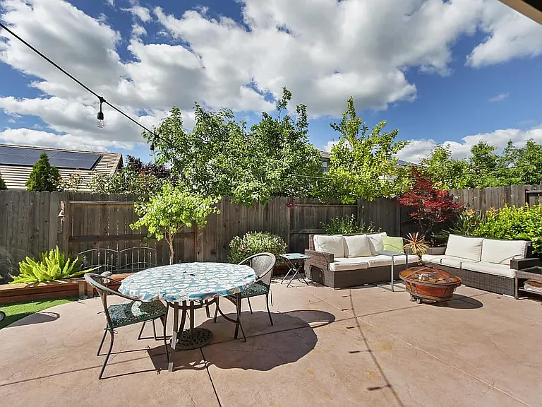 3652 Edington Dr — Photo 54