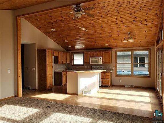 3rd image of 15801 Laura Dr Unit 1