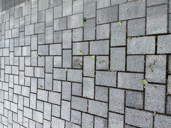 3rd image of 8 Melville Lane