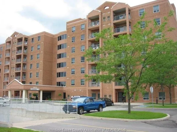3915 Southwinds Dr #603, Windsor, ON N9G 2S8