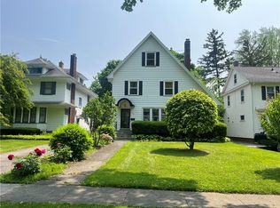 105 Inglewood Dr, Rochester, NY 14619