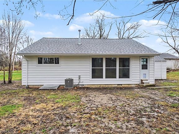 5th image of 6321 Barton Rd