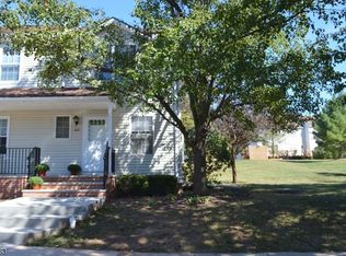 608 Wedgewood Cir #608, Flemington, NJ 08822