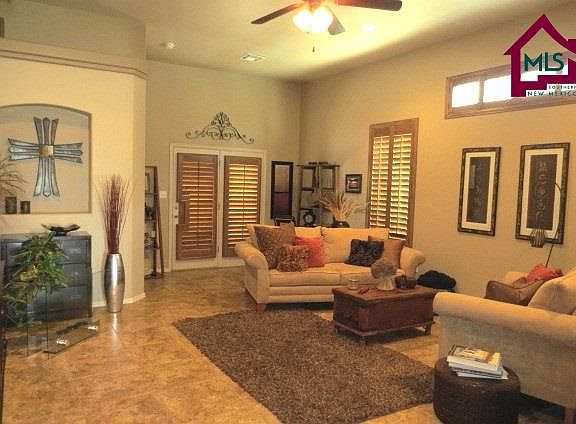 2nd image of 4378 Calle Amarilla
